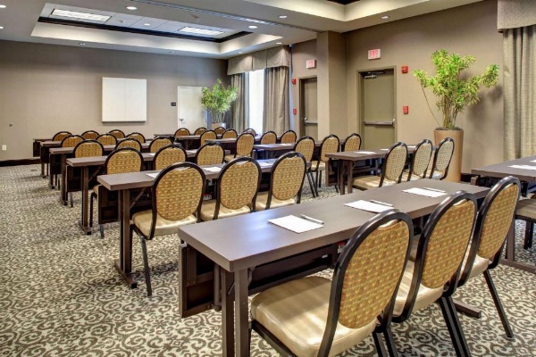 Hampton Inn By Hilton And Suites Baton Rouge image 22