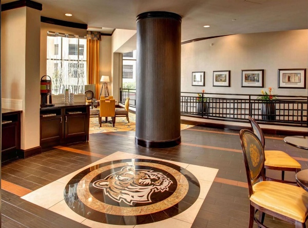 Hampton Inn By Hilton And Suites Baton Rouge image 7